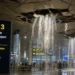 Wassermassen brechen durch Decke im Terminal 3 des Soekarno-Hatta Flughafens – ein alarmierender Vorfall 4 Flughafen Jakarta Wasserschaden Terminal 3 – Wasser bricht durch die Decke im Terminal und überflutet den Innenbereich
